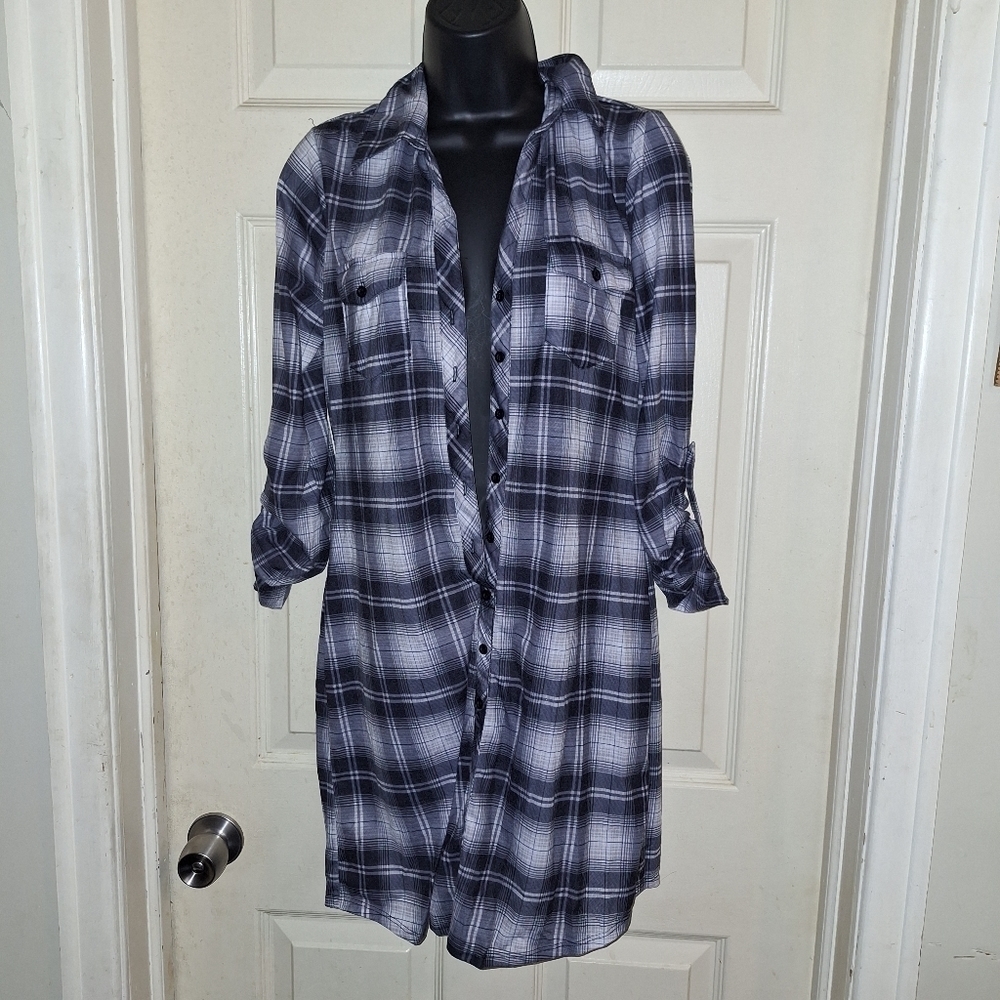 B&B Boutique shirt dress size small